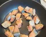 塩鮭ムニエル　トマトソースかけ作り方3写真