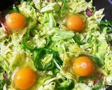 朝食に!野菜たっぷり目玉焼き作り方4写真