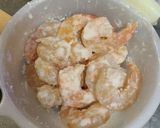 ピリッと美味しい♡本格味のエビチリ作り方1写真