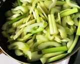 セロリのきんぴら作り方1写真