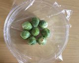 芽キャベツの甘辛チーズ肉巻き作り方1写真