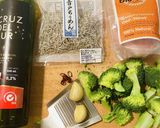 ブロッコリーとしらすのペペロンサラダ作り方1写真