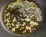 とろけるナスとベーコンのペペロンチーノ作り方4写真