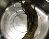 塩漬けわらびの塩抜き・戻し方作り方1写真