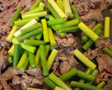 にんにくの茎と牛肉炒め作り方4写真