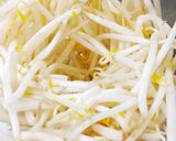レンジ2分！胡麻香るもやしのからし和え作り方1写真
