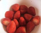 【いちご大量消費】いちごスムージー✩.*作り方1写真