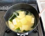 あったかワカメと豆腐の味噌汁作り方4写真