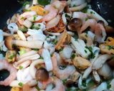シーフードミックスと冷凍野菜で簡単塩炒め作り方1写真