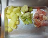 鶏肉カリフラワーの豆乳味噌スープ作り方1写真