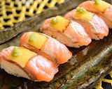とろける味わい炙りチーズサーモン握り寿司作り方9写真