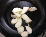 魚肉ソーセージとエリンギのケチャマヨ炒め作り方3写真