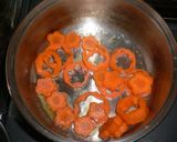 *´－｀)ほんわか人参&じゃが芋の煮物☆作り方2写真