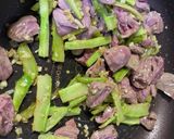 鳥ハツとカラフル野菜のアンチョビ炒め作り方2写真
