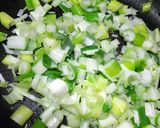 鶏団子と厚揚げのチリソース煮作り方2写真