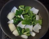ピーマンと玉ねぎの焼鳥缶炒め作り方7写真