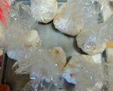 いちごの果汁を使ってピンクの大福作り方4写真