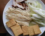 牛肉と絹揚げのすき焼き風煮♪少しの牛肉で作り方1写真