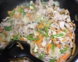 調味料１つ！豚肉のお好み炒め☆作り方3写真
