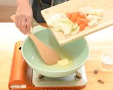 ルー不要。小麦粉不要のホワイトシチュー作り方2写真