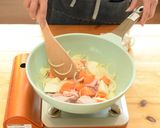 ルー不要。小麦粉不要のホワイトシチュー作り方3写真