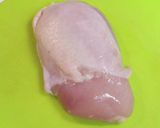 フライドチキンの鶏むね肉の切り方はこれ！作り方1写真