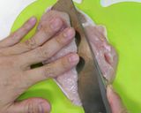 フライドチキンの鶏むね肉の切り方はこれ！作り方4写真