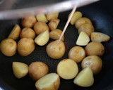 新じゃがと鶏もものはちみつ醤油炒め作り方2写真