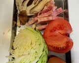 簡単　舞茸とトマトのコンソメスープ作り方1写真