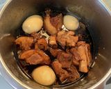 圧力鍋にお任せ　豚足と豚の角煮　黒酢入り作り方5写真