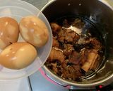 圧力鍋にお任せ　豚足と豚の角煮　黒酢入り作り方6写真