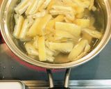 油揚げと豆腐と三つ葉のお味噌汁作り方2写真