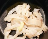 イカとしらすのガーリックパスタ作り方1写真