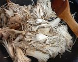 作り置きにもきのこのガーリック醤油炒め作り方4写真