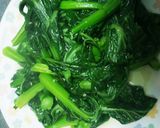 菜心(ちょいさむ)の香港風にんにく炒め作り方7写真