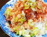 ◇簡単ランチ◇おかかネギが旨い！鮭缶丼作り方4写真