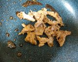 崩し目玉焼きの蒸らしキャベツ豚丼作り方6写真