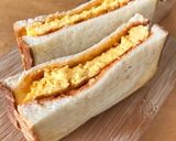 スクランブルで簡単！チーズ玉子焼きサンド作り方17写真