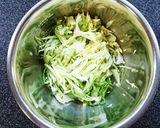 胡麻油香る♪爽やか春キャベツの塩麹サラダ作り方1写真