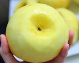 コロンと可愛い丸ごとりんごのアップルパイ作り方6写真