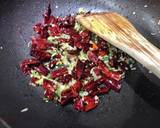 鶏肉の角切りとトウガラシの炒め物作り方10写真