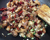 鶏肉の角切りとトウガラシの炒め物作り方11写真