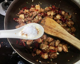 鶏肉の角切りとトウガラシの炒め物作り方13写真