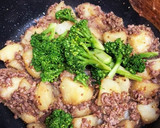 ひき肉とじゃがいもの和風粒マスタード炒め作り方4写真