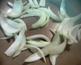 アボカドと玉ねぎの味噌ソテー作り方1写真