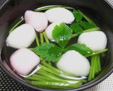 はんぺんあられ と 三つ葉の即席お吸い物作り方4写真