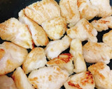 簡単美味しい！レタスと鶏むね肉のマヨ炒め作り方2写真