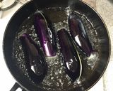 丸ごと揚げ茄子を豪快に　ガブリ！作り方3写真