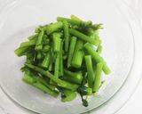 春菊の茎・ワサビマヨネーズめんつゆ和え作り方1写真