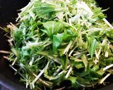 水菜溢れる梅とワカメのパスタ作り方6写真